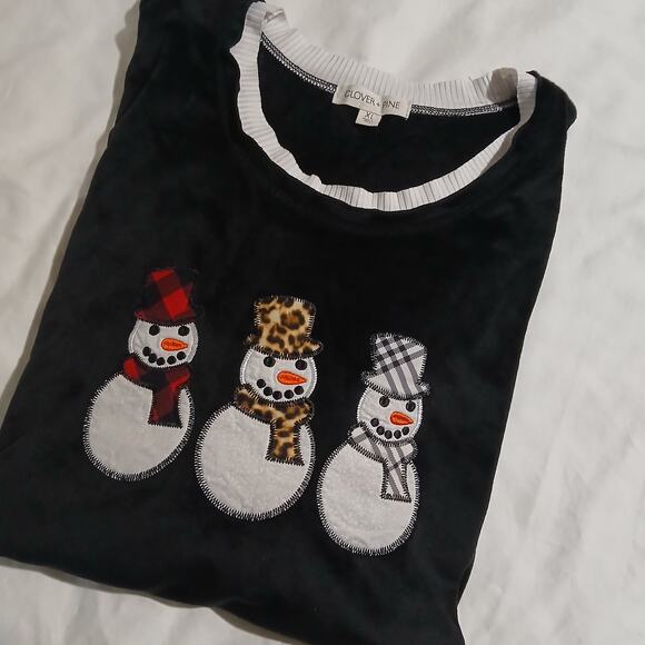 Christmas Top XL Snowmen Black Velour Built in Blouse at Hem & Cuffs Clover+Pine - Picture 7 of 13